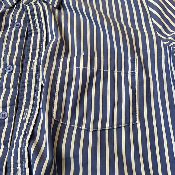 OVI Button up Shirt - Picture 3 of 9